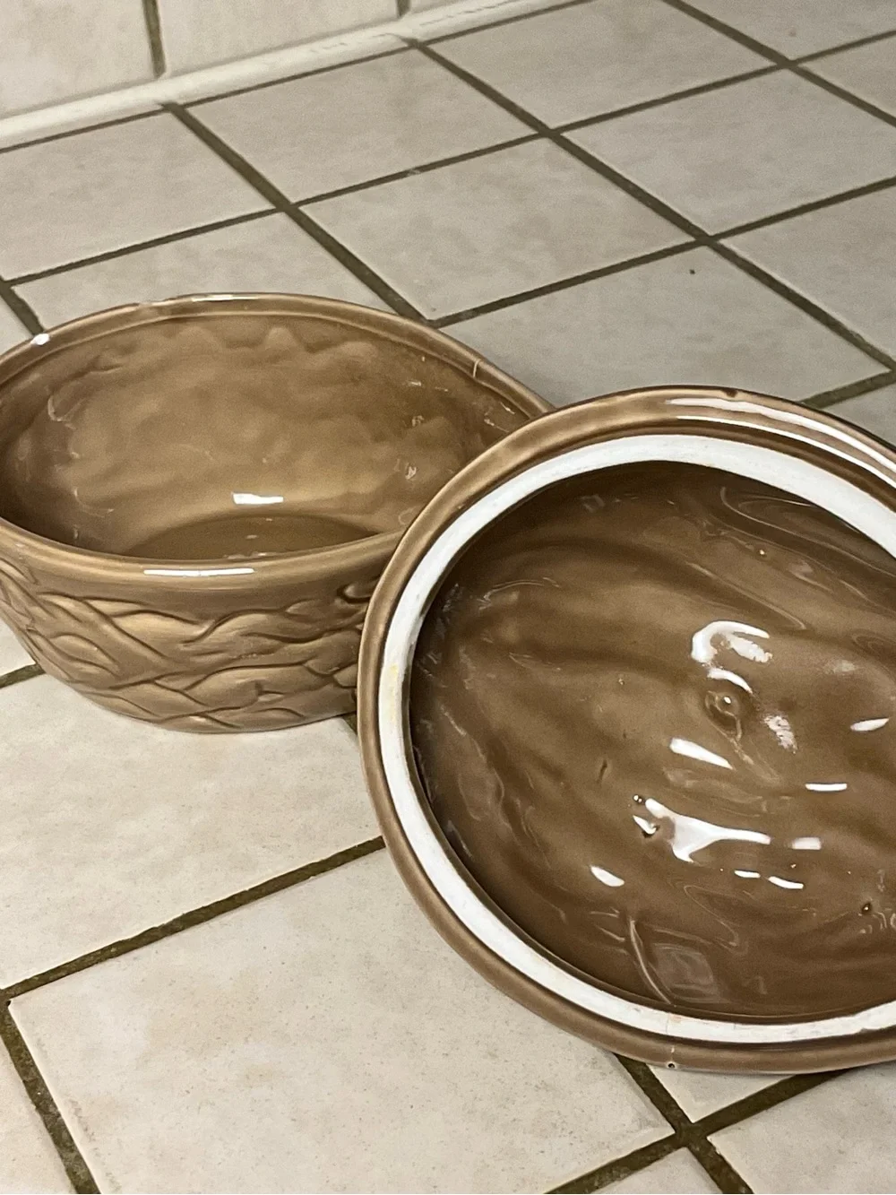Vintage Armbee Taiwan Squirrel Nut Bowl Cookie jar Woodland Cottagecore Canister